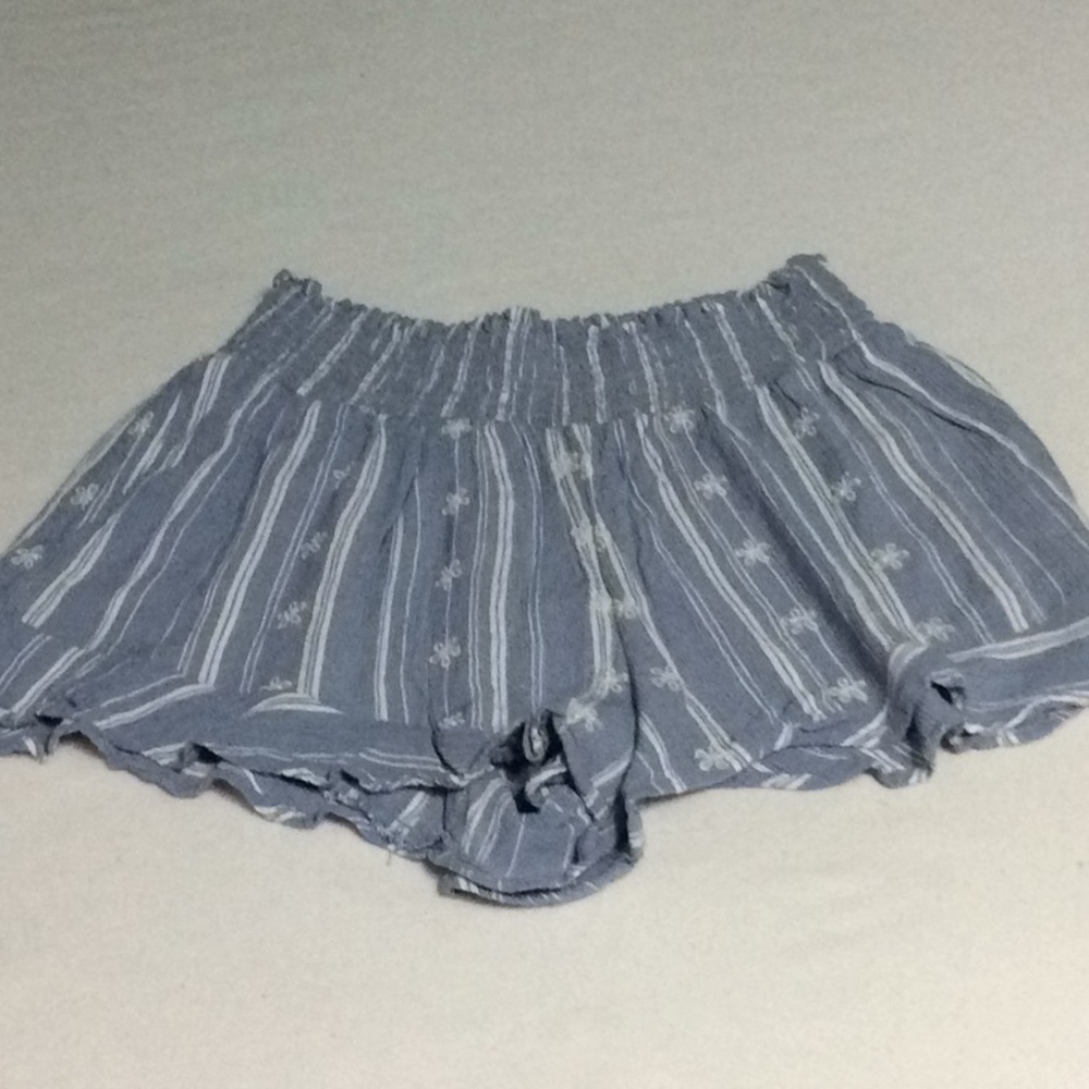 American Eagle outfitters 100% polyester shorts. W87